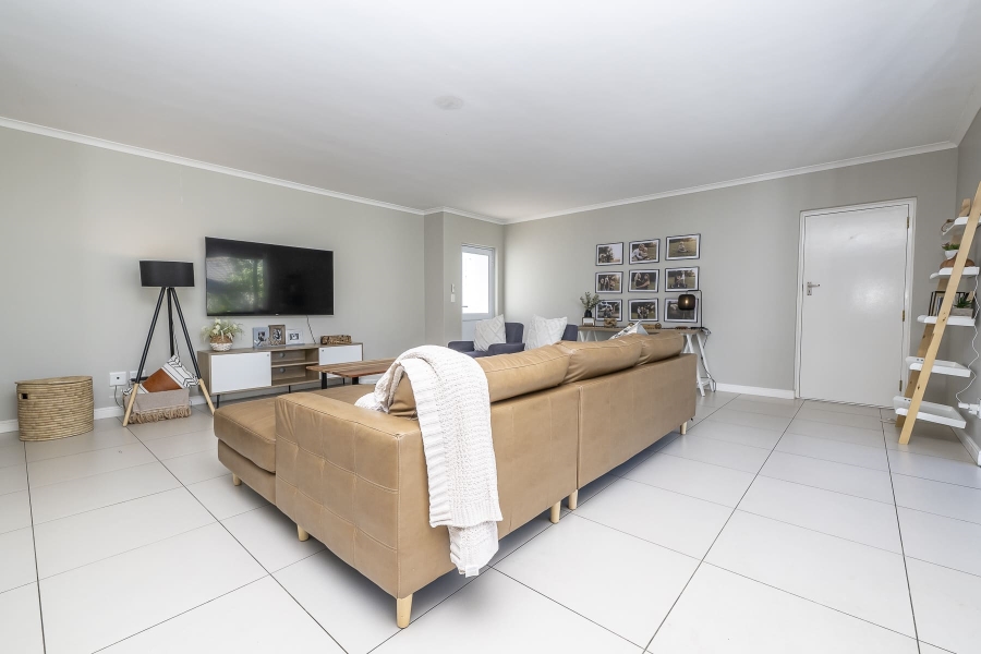 4 Bedroom Property for Sale in Pinehurst Western Cape